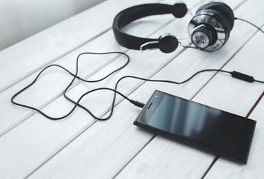 西海岸压哨扳回一城！何宇鹏犯规送点，戴维森造点+勺子点球命中