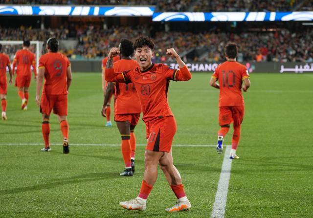 PP电子官方-谢天谢地谢文能！ 国足取首粒运动战进球但被逆转